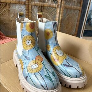 Dogo Sunflower Kitty Blue Ankle Boots